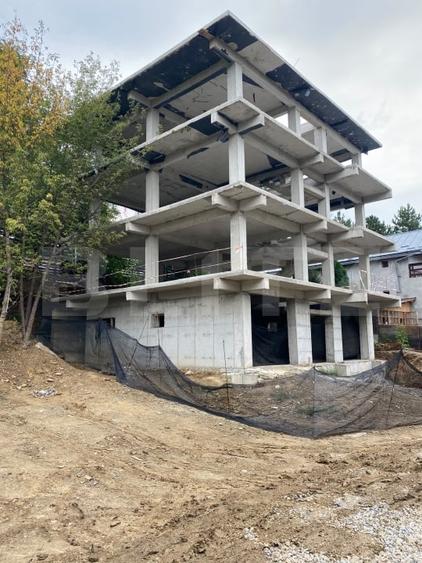 Casă individuală cu 14 camere cu Canalizare în Copou