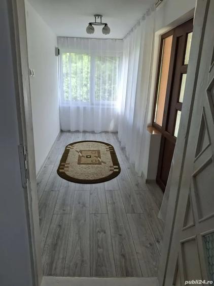Casă cu 6 camere cu Teren 1200 Mp în Central