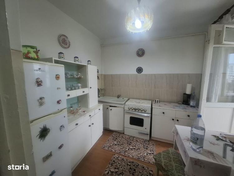 Apartament cu 2 camere decomandat în George Enescu
