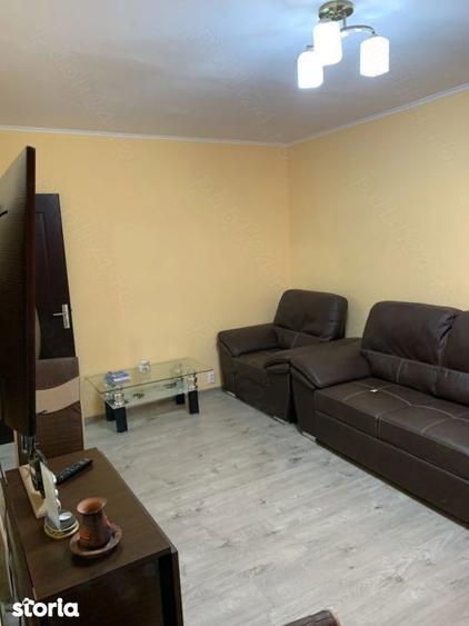 Apartament cu 2 camere decomandat în Republicii