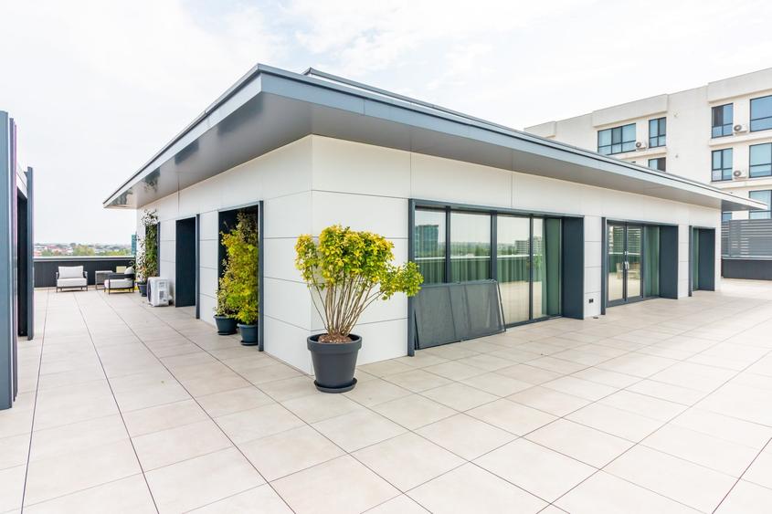 Apartament cu 4 camere decomandat, mobilat în Pipera