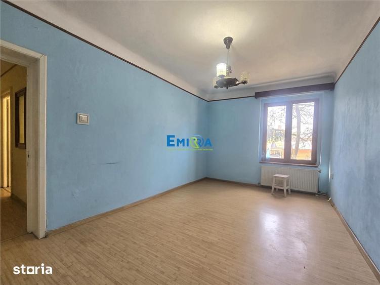 Apartament cu 2 camere semidecomandat în Ultracentral
