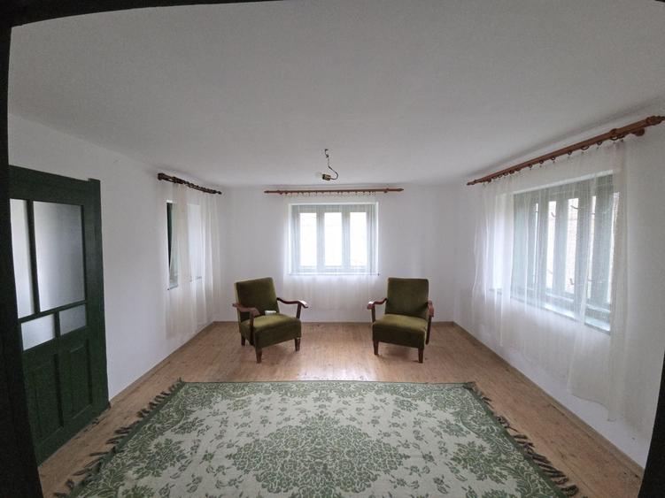 Casă cu 2 camere în Lacu