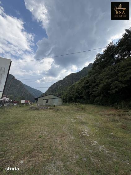 Teren de 13500 mp, în Central