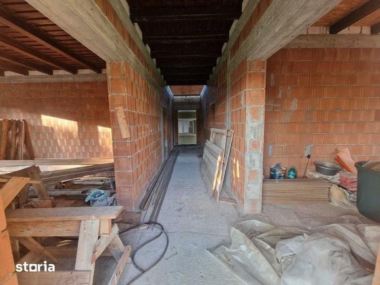 Vand casa la rosu in Sic ideal azil batrani - 4
