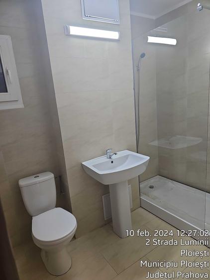 Apartament cu 4 camere decomandat în Ultracentral