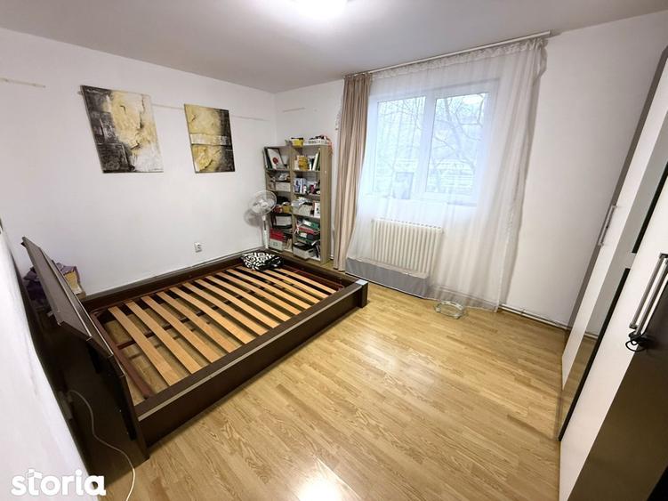 Apartament cu 3 camere decomandat, mobilat în Gară