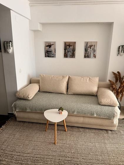 Apartament cu 3 camere decomandat în Exterior Vest