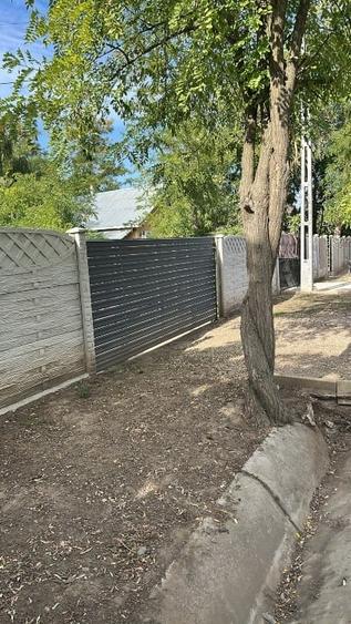 Casă cu 5 camere cu Teren 1428 Mp în Măgureni