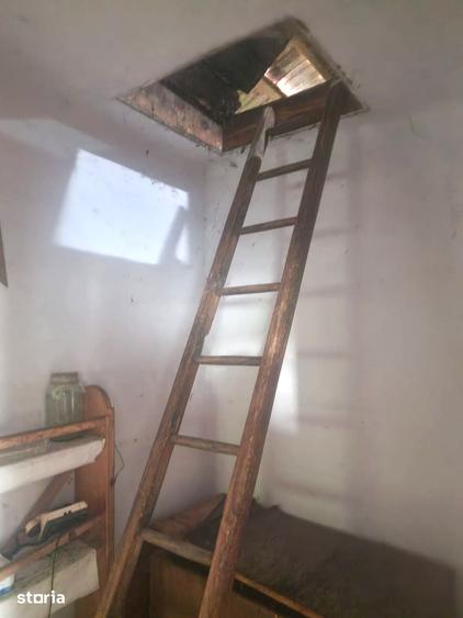 Casă cu 2 camere cu Teren 5500 Mp în Letca