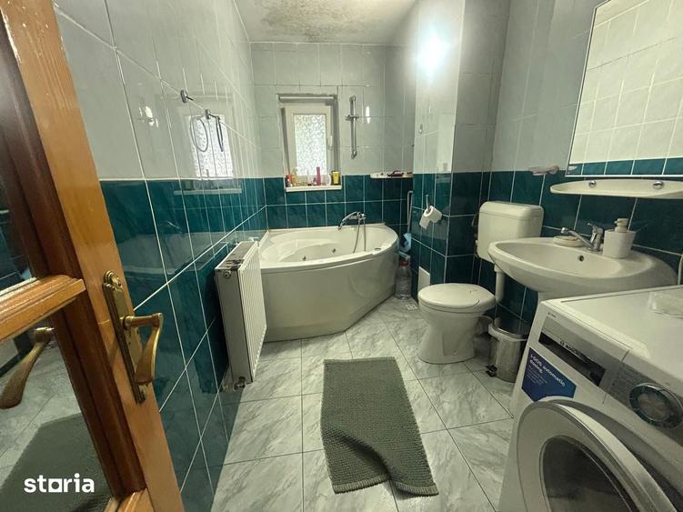 Apartament cu 5 camere în Central