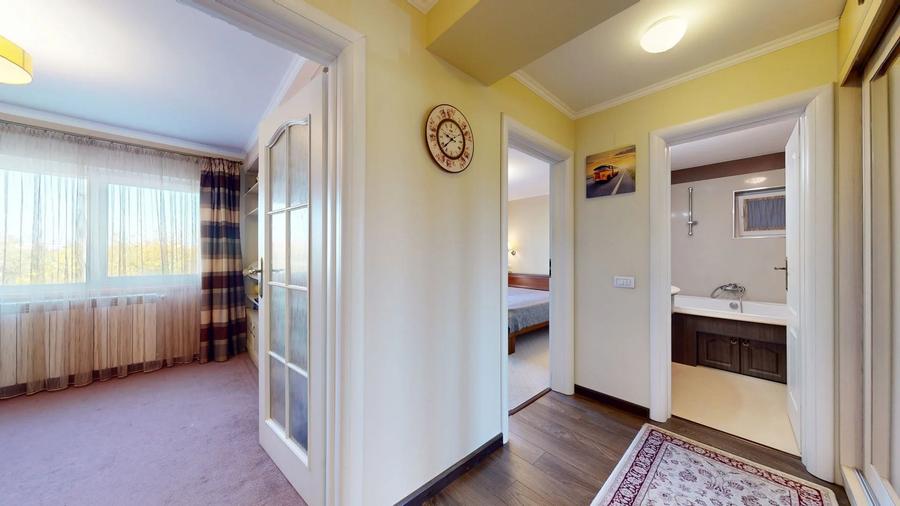 Apartament cu 3 camere decomandat, mobilat în Scriitorilor