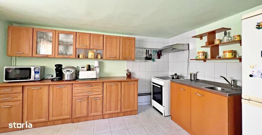 Casă cu 4 camere în Ultracentral