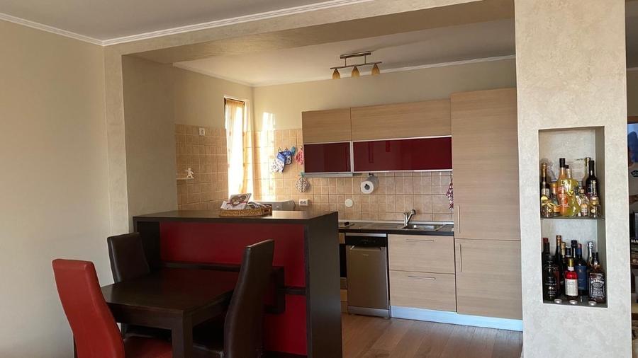 Apartament cu 2 camere decomandat, mobilat în Complex Studențesc