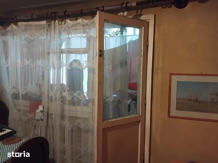 Apartament cu 3 camere decomandat în Șagului