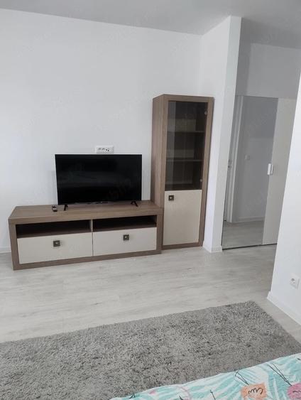 Garsonieră semidecomandată în Titan