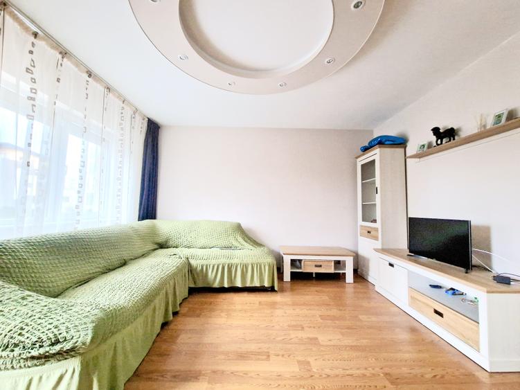 Apartament cu 3 camere decomandat, mobilat în Tomis Plus