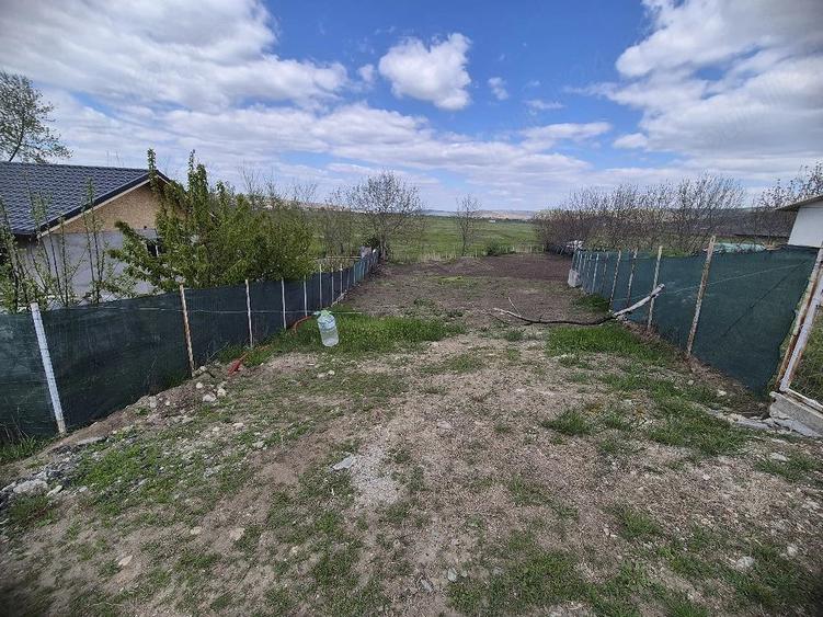 Teren de 1150 mp, în Central