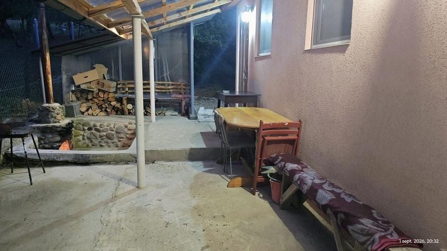 Casă cu 4 camere în Cărbunari