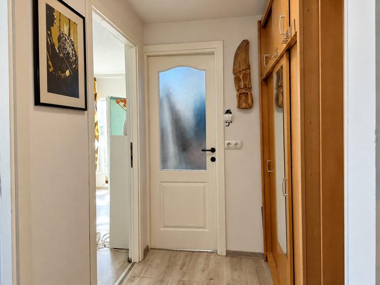 Apartament cu 4 camere decomandat, mobilat în Fabric