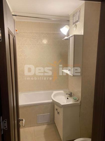 Apartament cu 3 camere decomandat, mobilat în Tomis Nord