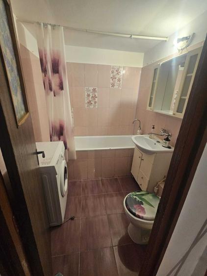Apartament cu 2 camere decomandat în Rahova