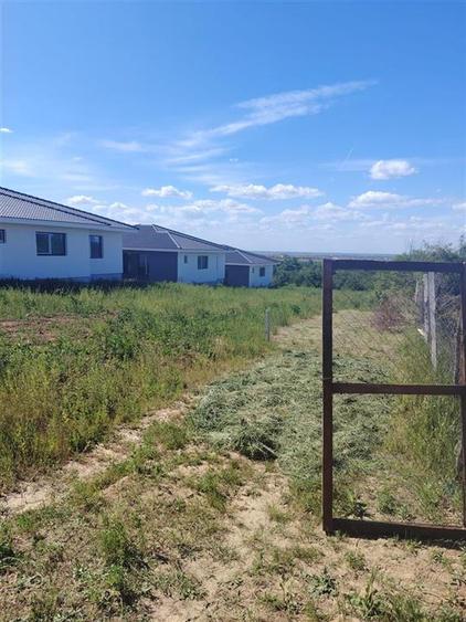 Teren intravilan de 888 mp, în Paleu