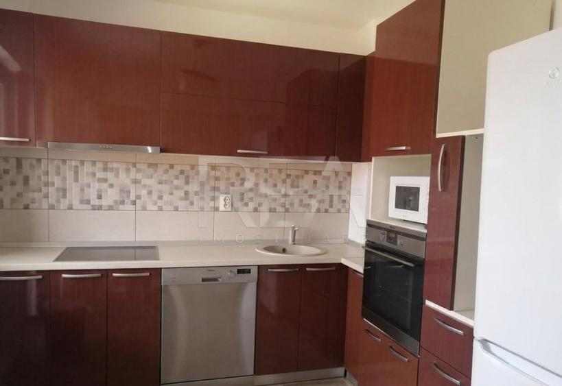 Apartament cu 2 camere decomandat, mobilat în Antiaeriană