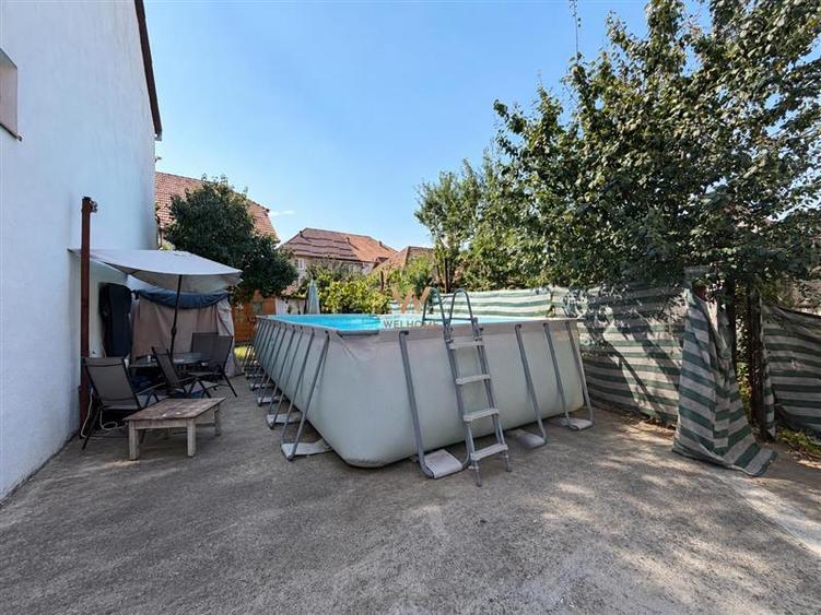 Duplex cu 4 camere cu Teren 200 Mp în Central