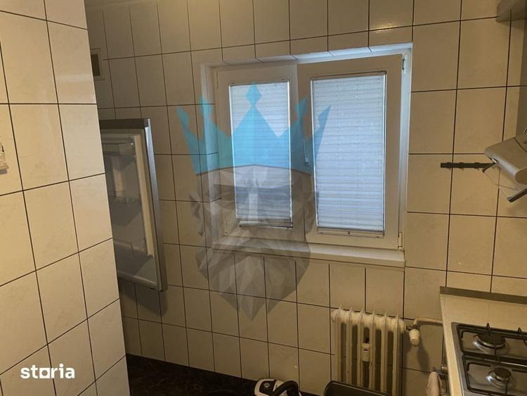 Apartament cu 3 camere, mobilat în Tineretului