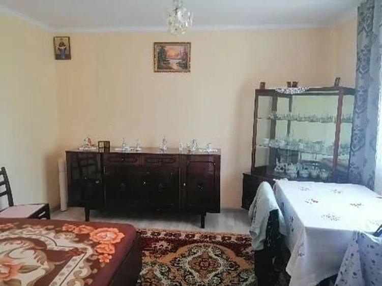 Casă cu 2 camere cu Teren 1000 Mp în Havârna