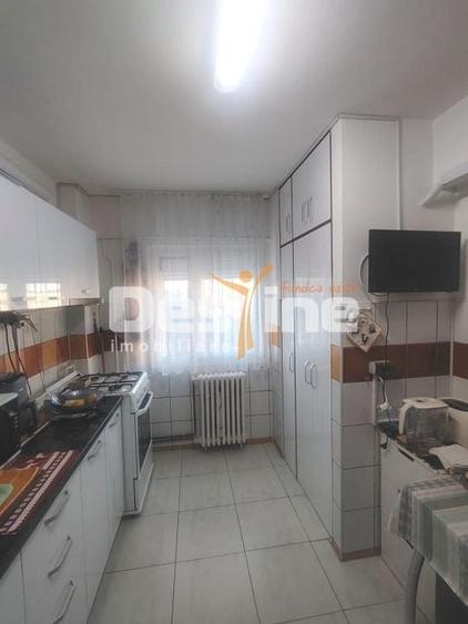 Apartament cu 2 camere decomandat, mobilat în Cantacuzino