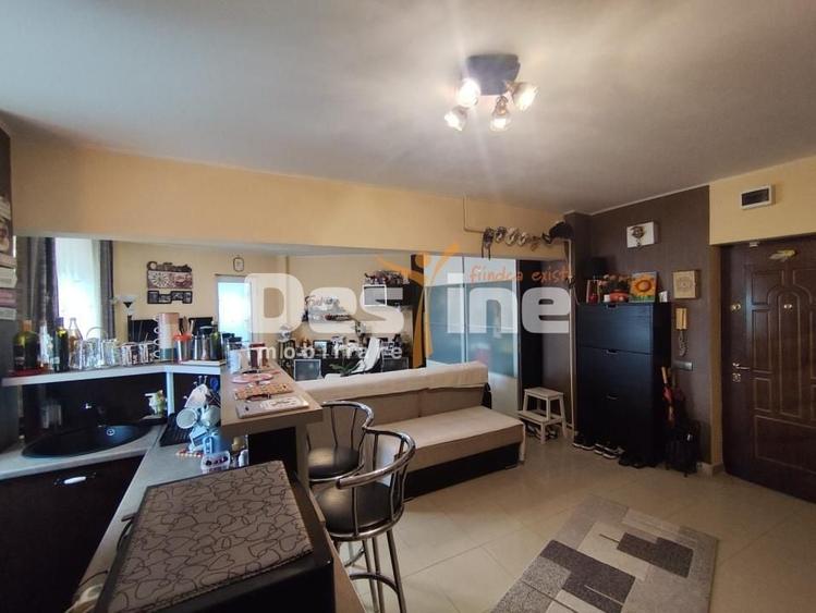 Apartament cu 2 camere decomandat, mobilat în P-ța Mihai Viteazu