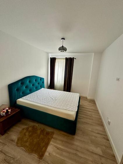 Apartament cu 3 camere în Florești