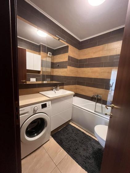 Apartament cu 3 camere decomandat în Nufărul