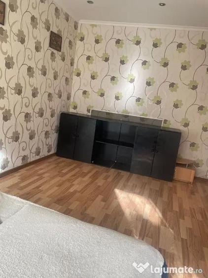 Garsonieră decomandată în Dorobanți