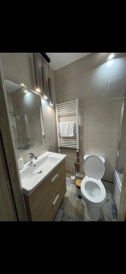 Garsonieră decomandată în Central
