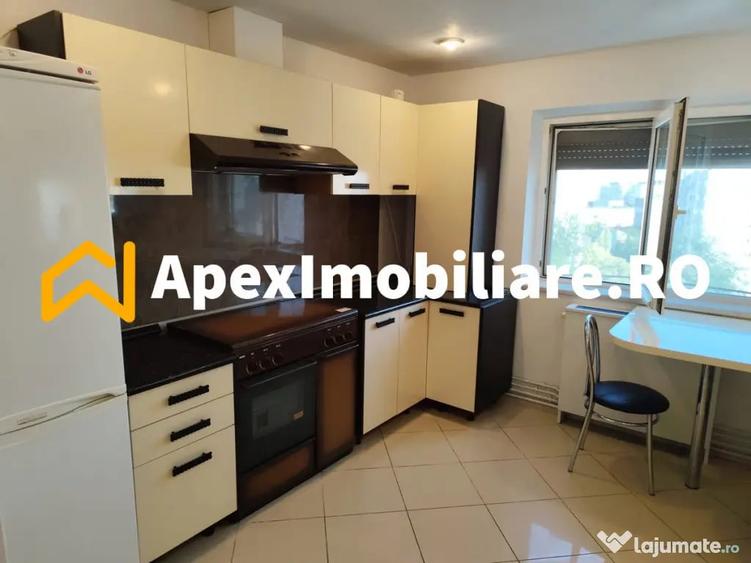 Apartament cu 3 camere decomandat în Vitan
