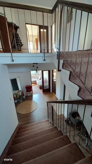 Apartament cu 4 camere în Central