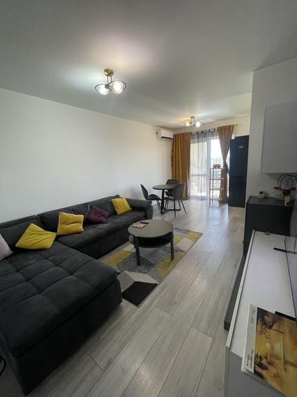 Apartament cu 2 camere semidecomandat în Dobroești
