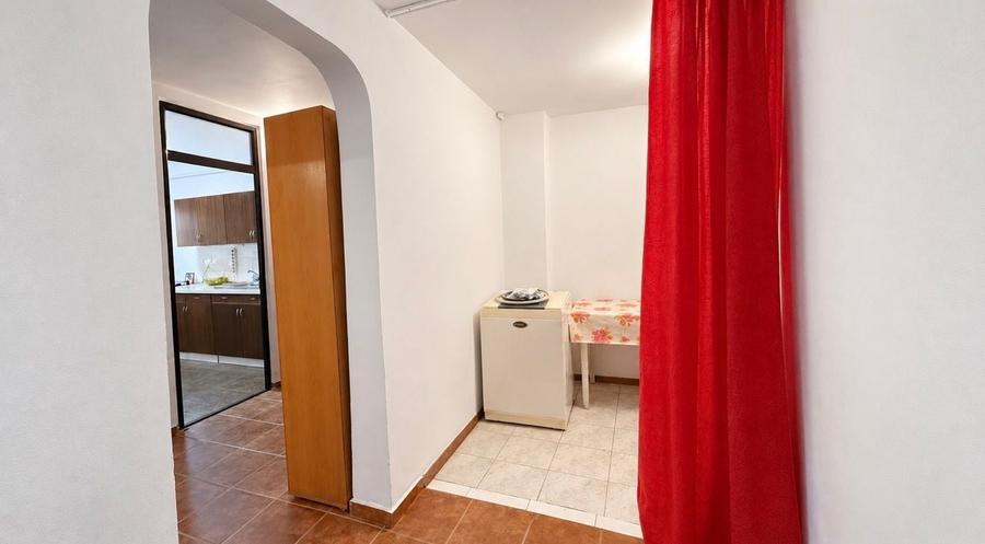 Apartament cu 3 camere în Aradului