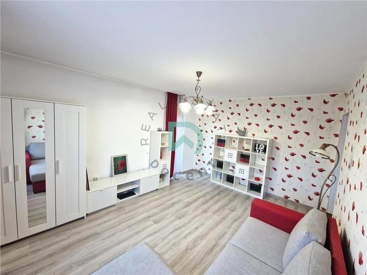 Apartament cu 2 camere decomandat în Dârste