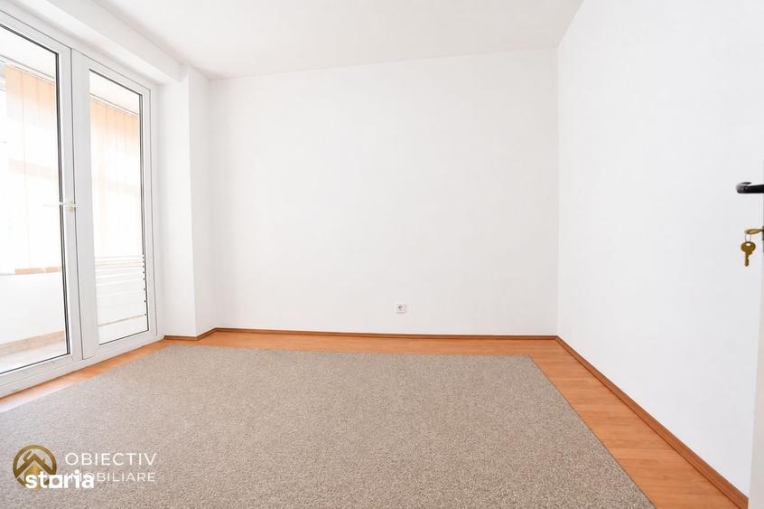 Apartament 4 camere , centru , etaj 1 - 7