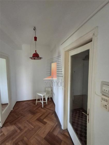 Apartament cu 2 camere decomandat în Cotroceni