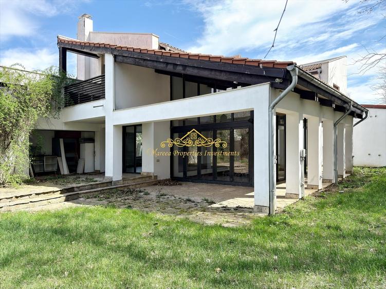 Casă individuală cu 6 camere cu Canalizare în Corbeanca