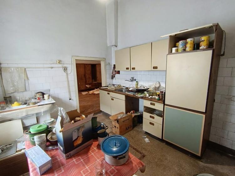 Casă individuală cu 5 camere cu Canalizare în Orașul Vechi