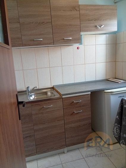Garsonieră decomandată în Iosia