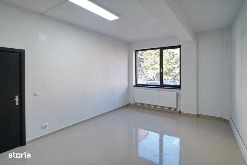Spațiu comercial, de 120 mp, în Eremia