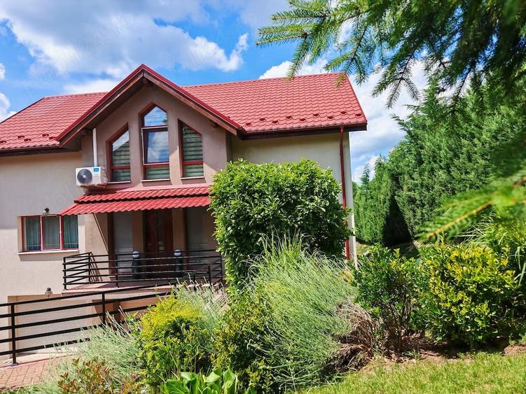 Casă cu Teren 850 Mp în Europa