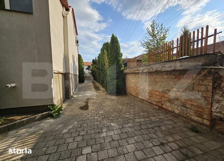 Casă cu 4 camere cu Teren 870 Mp în Central